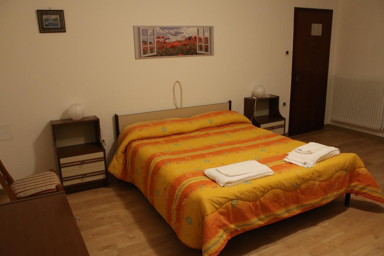 Albergo Alla Pineta Villa Santina Экстерьер фото