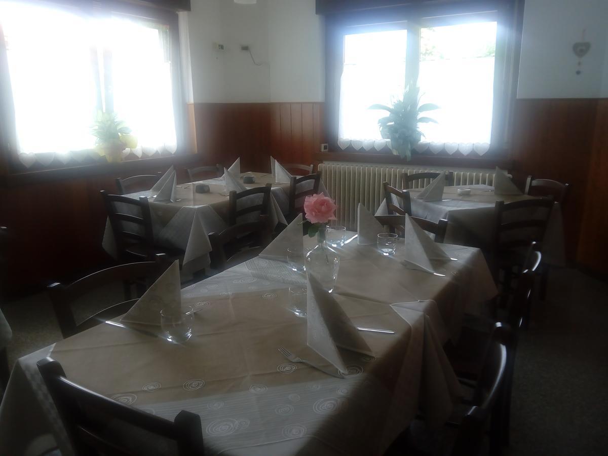 Albergo Alla Pineta Villa Santina Экстерьер фото